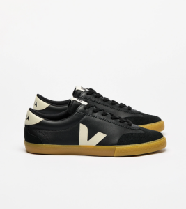 VOLLEY LEATHER BLACK PIERRE 135 €